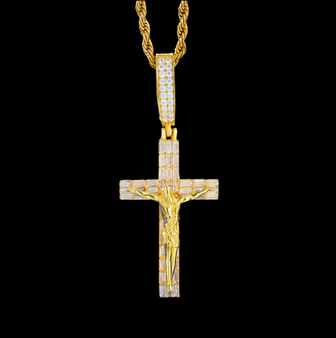 Pendentif Croix & Jésus En Moissanite - Solitaire