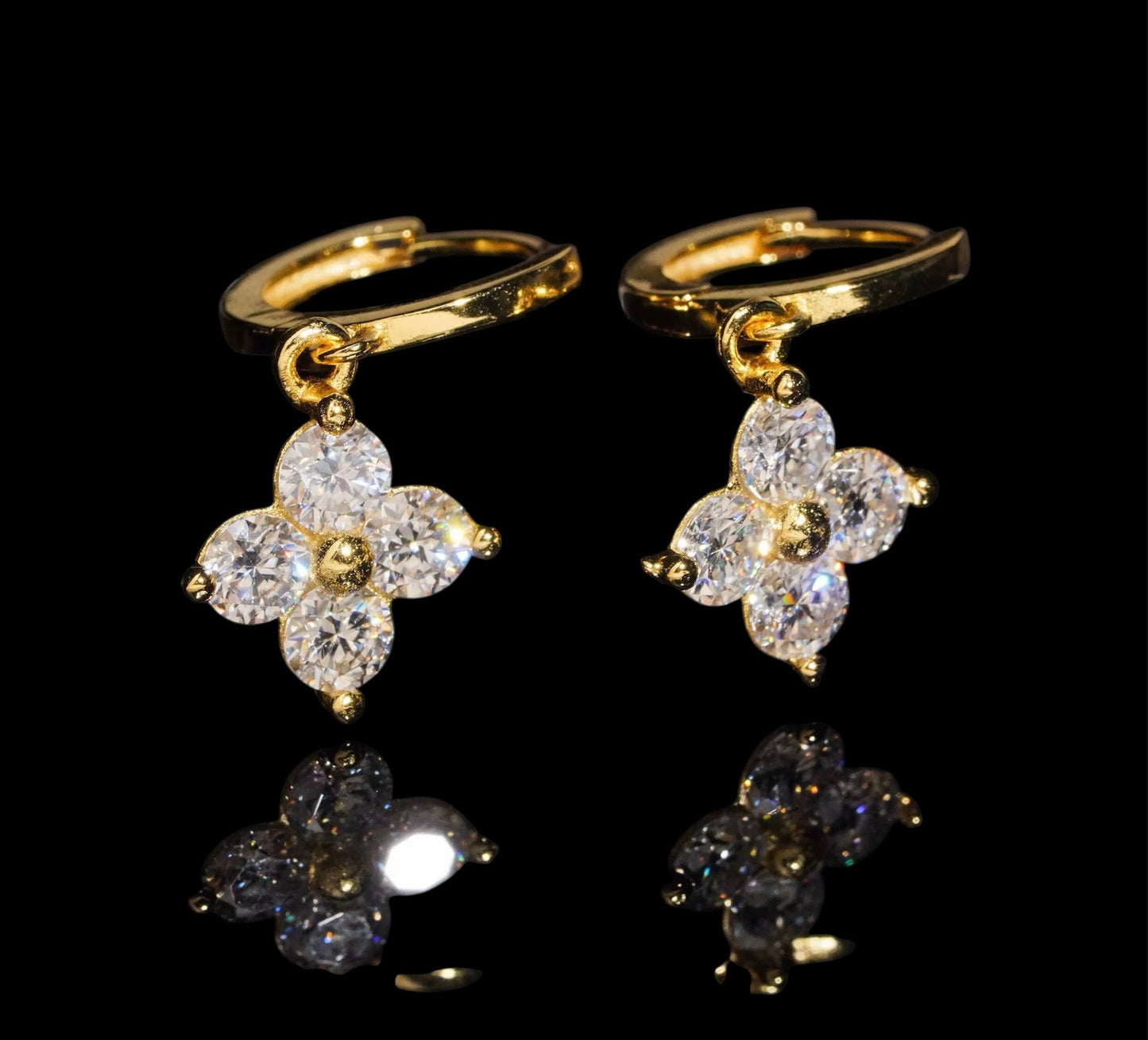 Hoops Fleur Clover En Moissanite - Solitaire