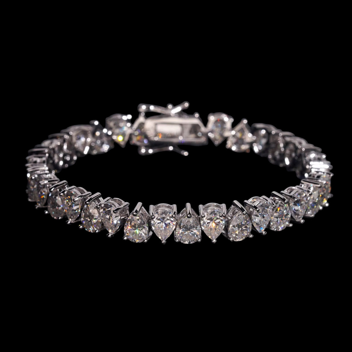 Tennis Bracelet Invert Pear En Moissanite - Solitaire