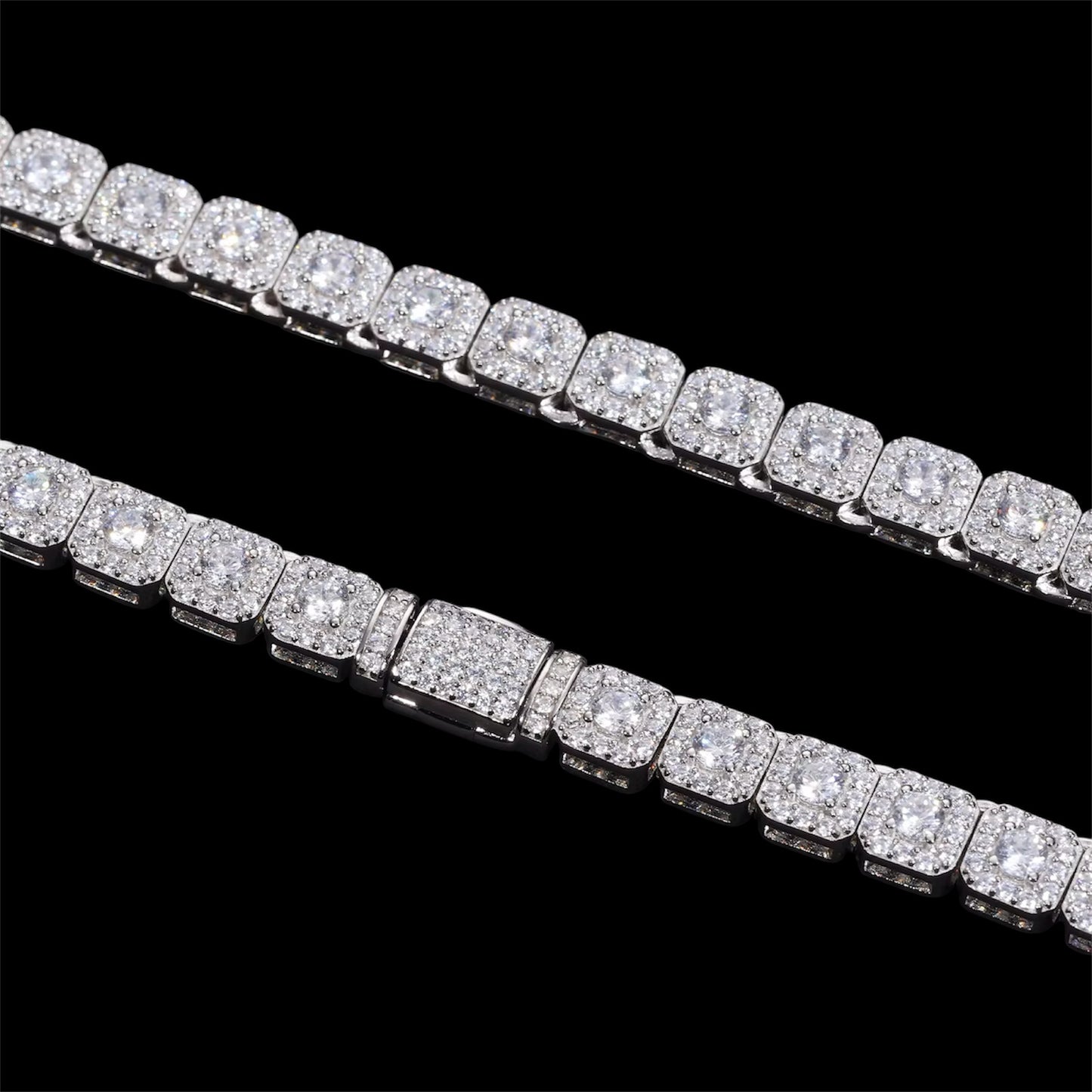 Chaîne carré Halo En Moissanite - Solitaire