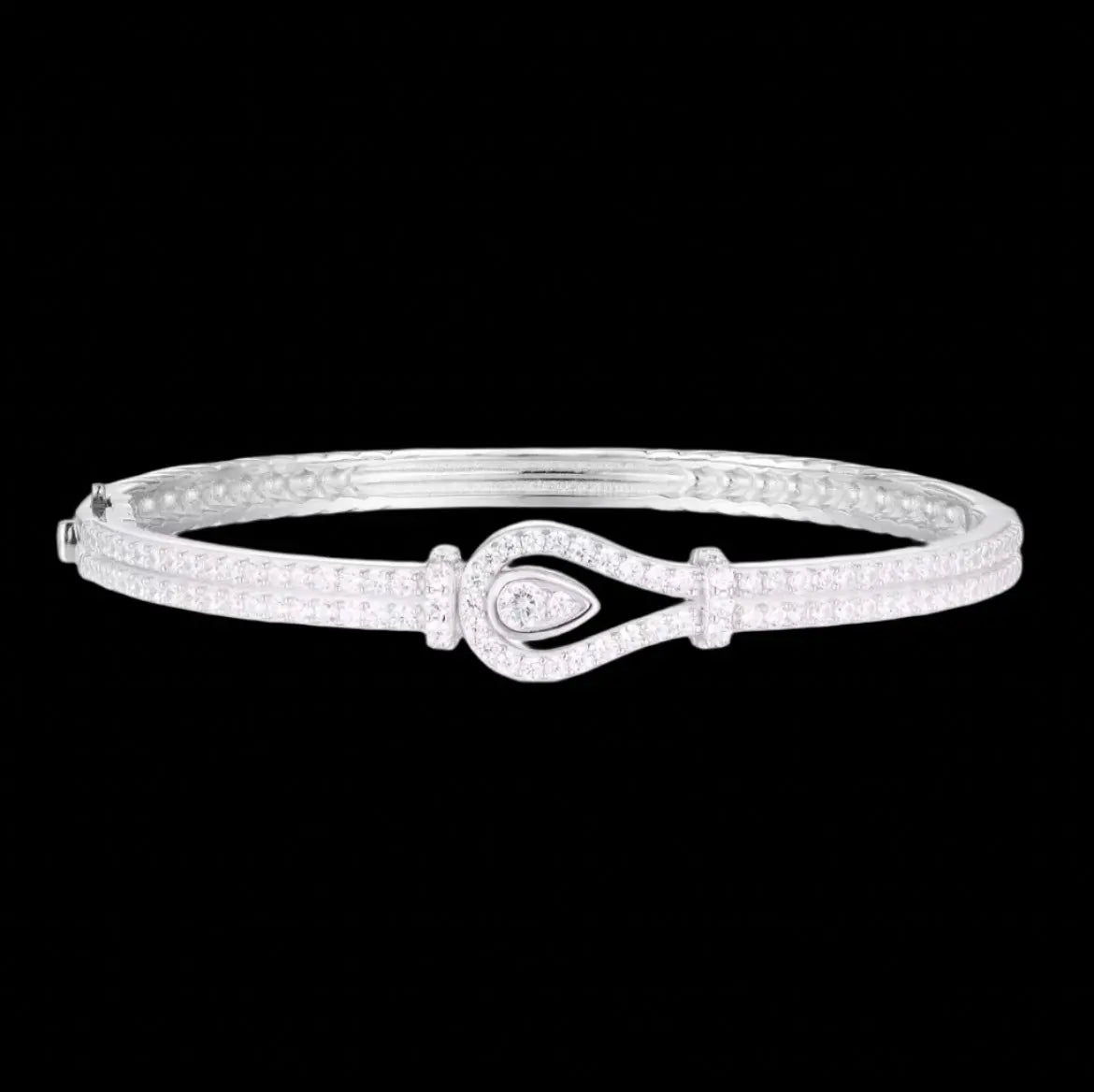 Moissanite water drop bracelet Solitaire