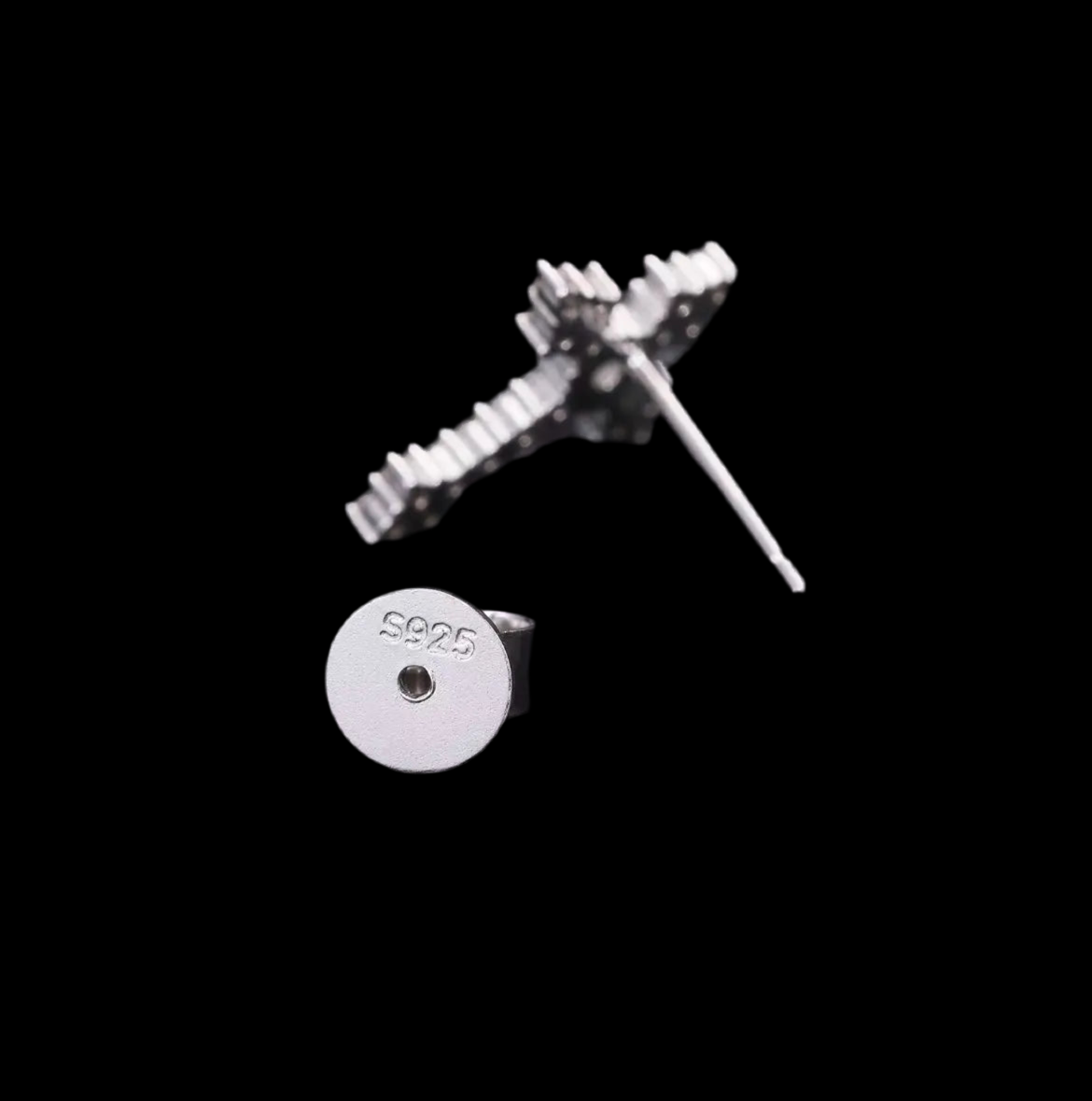 Boucles d'oreilles Forme De Croix Moissanite - Solitaire