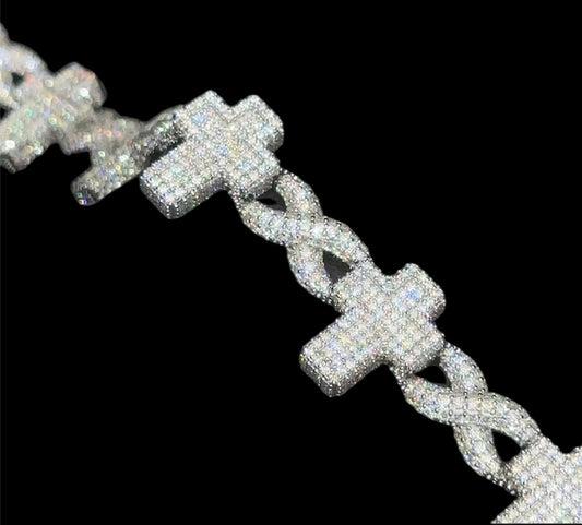 Bracelet Croix Infini En Moissanite
