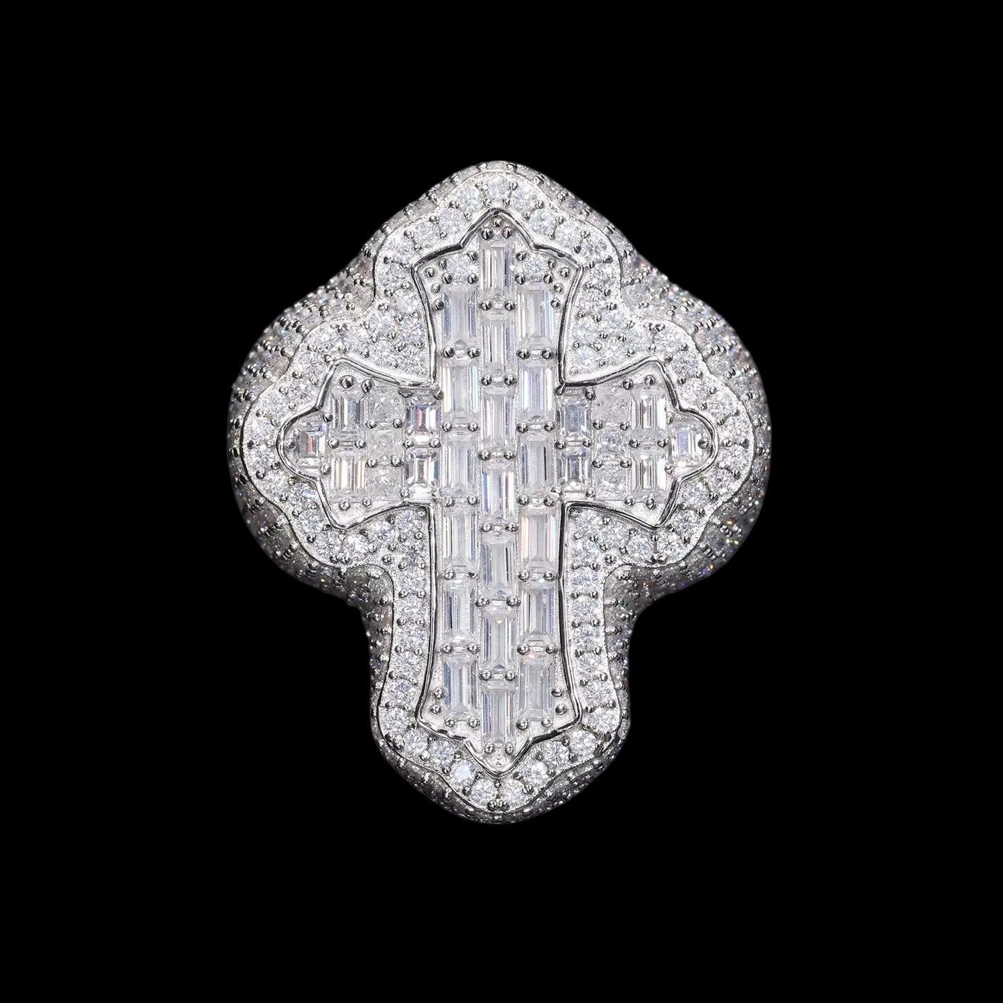 Bague En Forme De Croix Moissanite