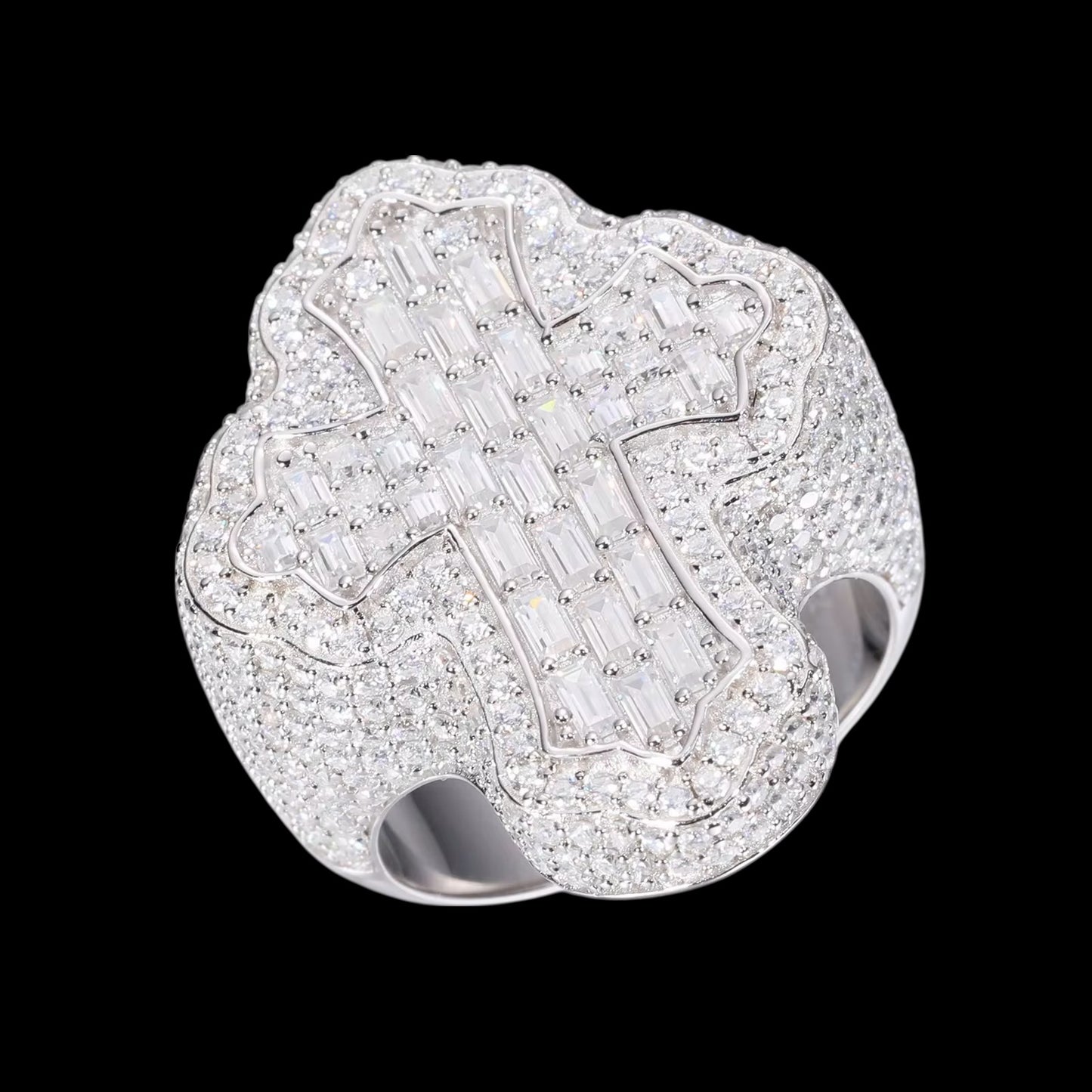 Bague En Forme De Croix Moissanite