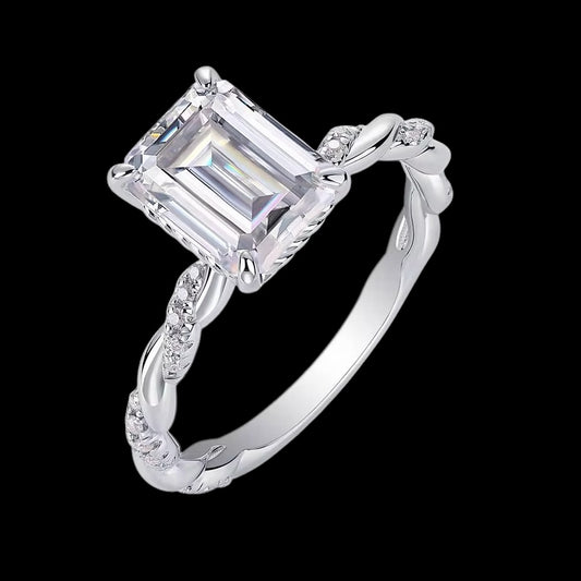 Bague Coupe Émeraude tressée En Moissanite