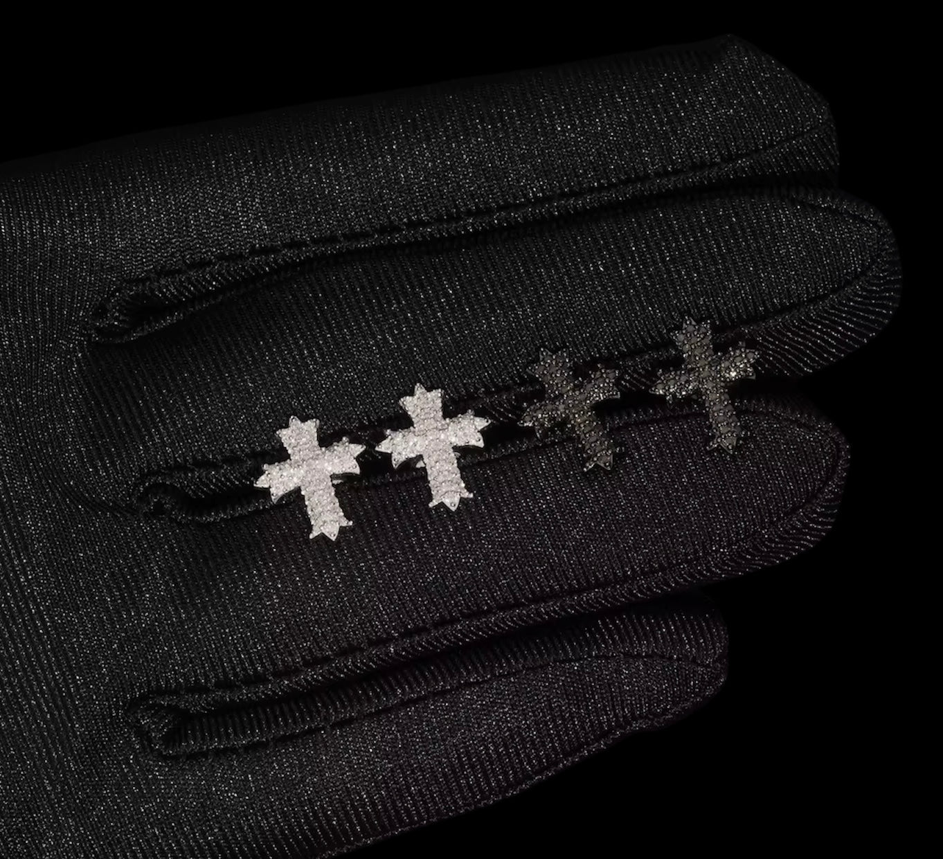 Studs Iced Out Cross En Moissanite - Solitaire