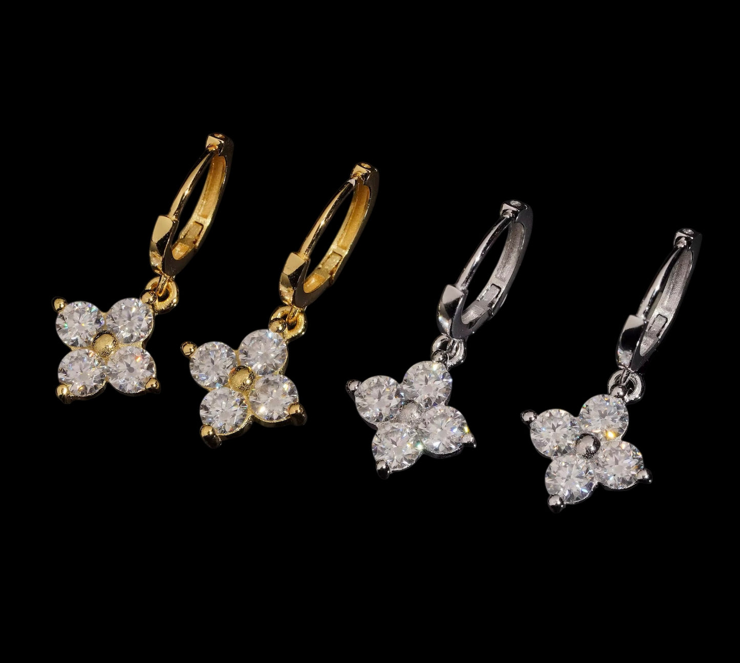 Hoops Fleur Clover En Moissanite - Solitaire