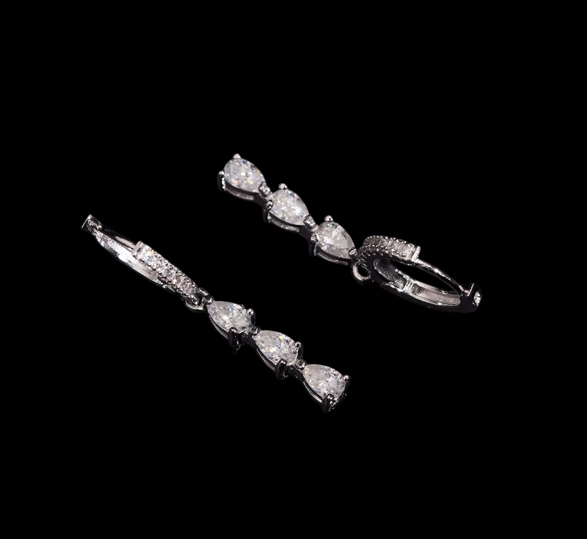 Hoops Triple Pear Cut En Moissanite - Solitaire