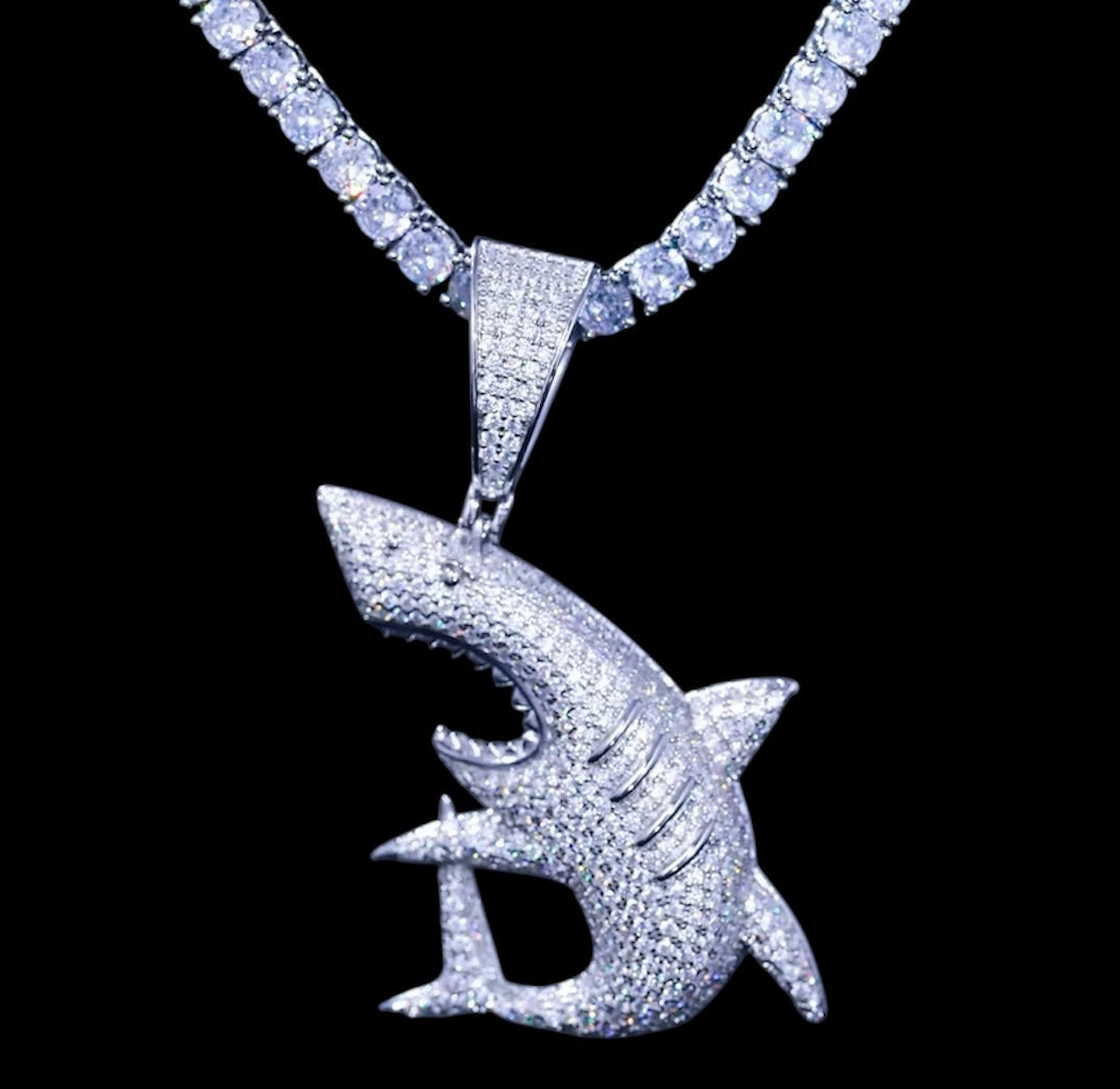 Pendentif Requin Glacée En Moissanite - Solitaire