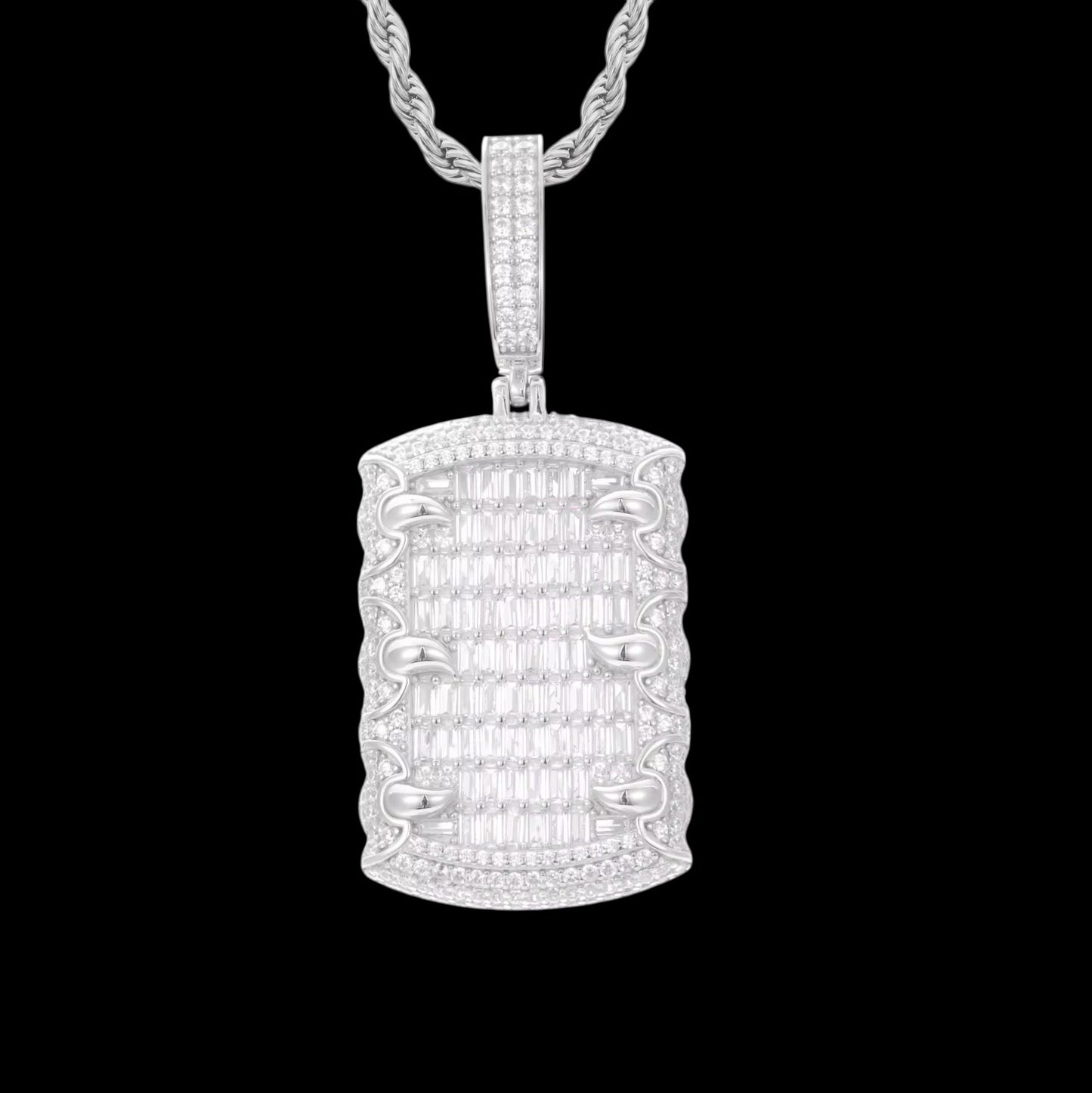 Pendentif Baguette Claw Tag En Moissanite - Solitaire