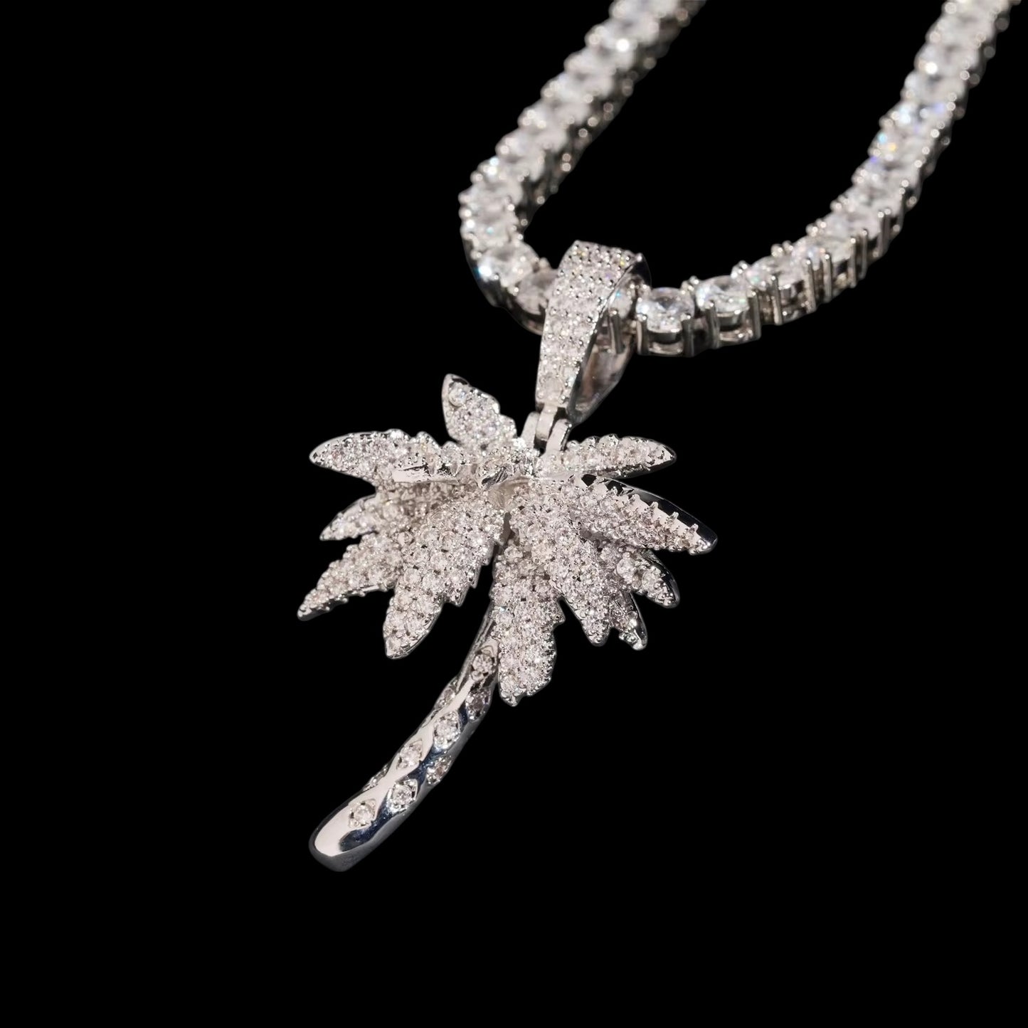 Pendentif Le Palmier Givré En Moissanite - Solitaire