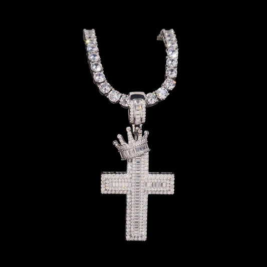 Pendentif Croix Royale Couronnée En Moissanite - Solitaire