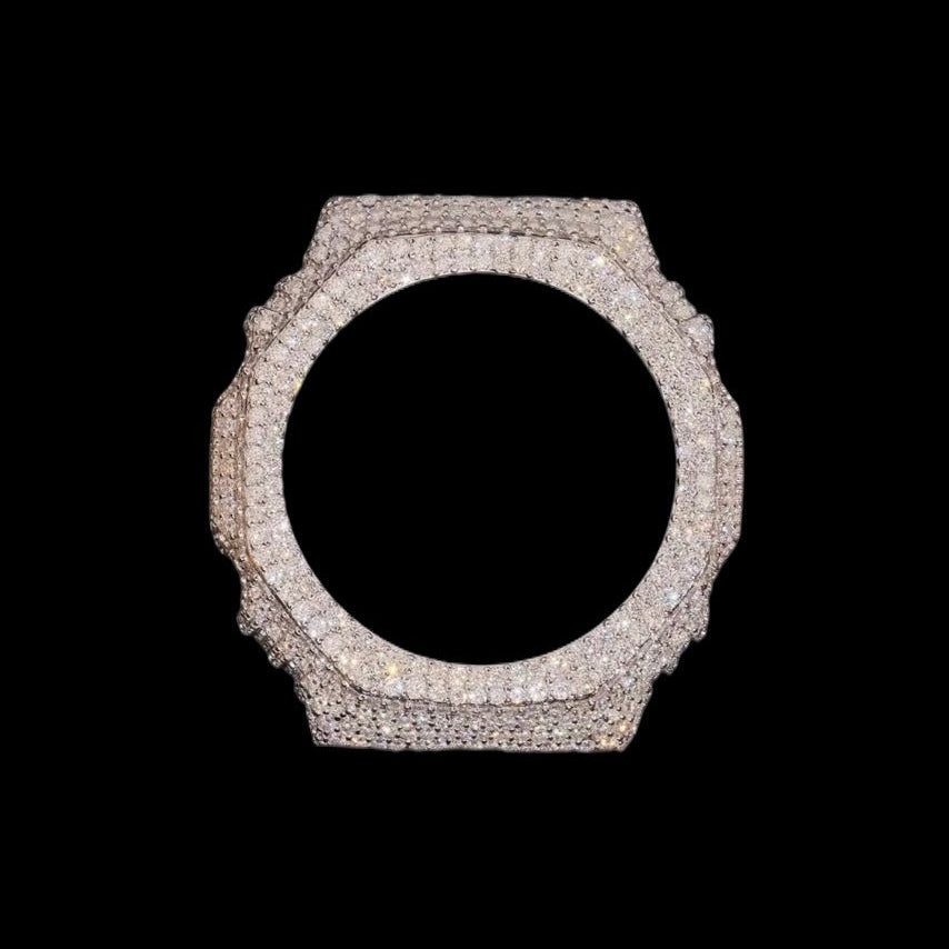 Bezel Signature Solitaire Iced Out - Solitaire