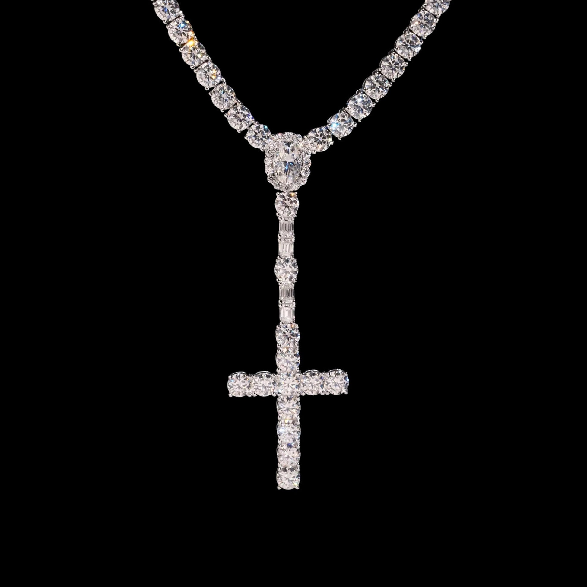 Chaîne Tennis Croix Divina En Moissanite - Solitaire