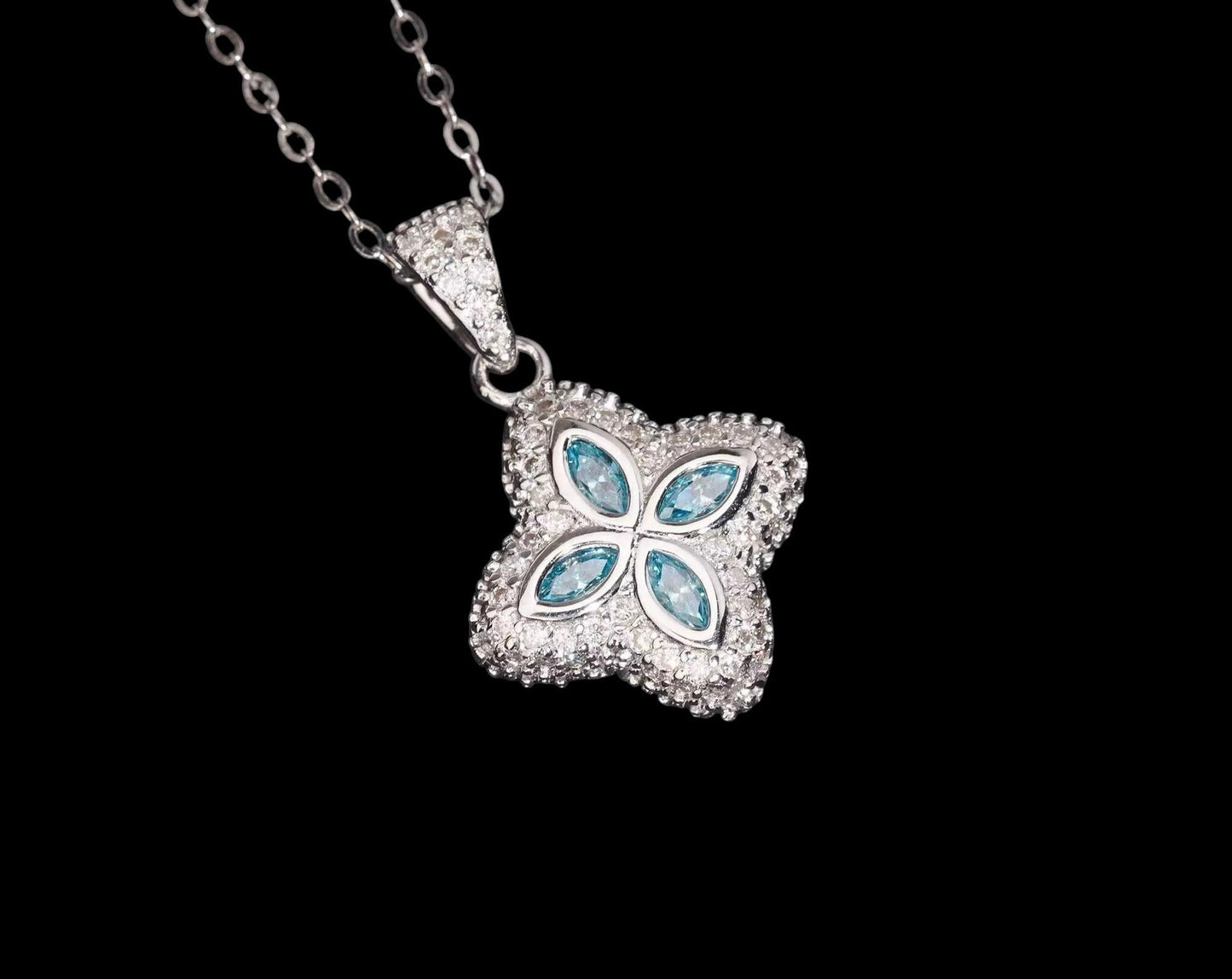 Chaîne 4 Leaf Clover En Moissanite - Solitaire