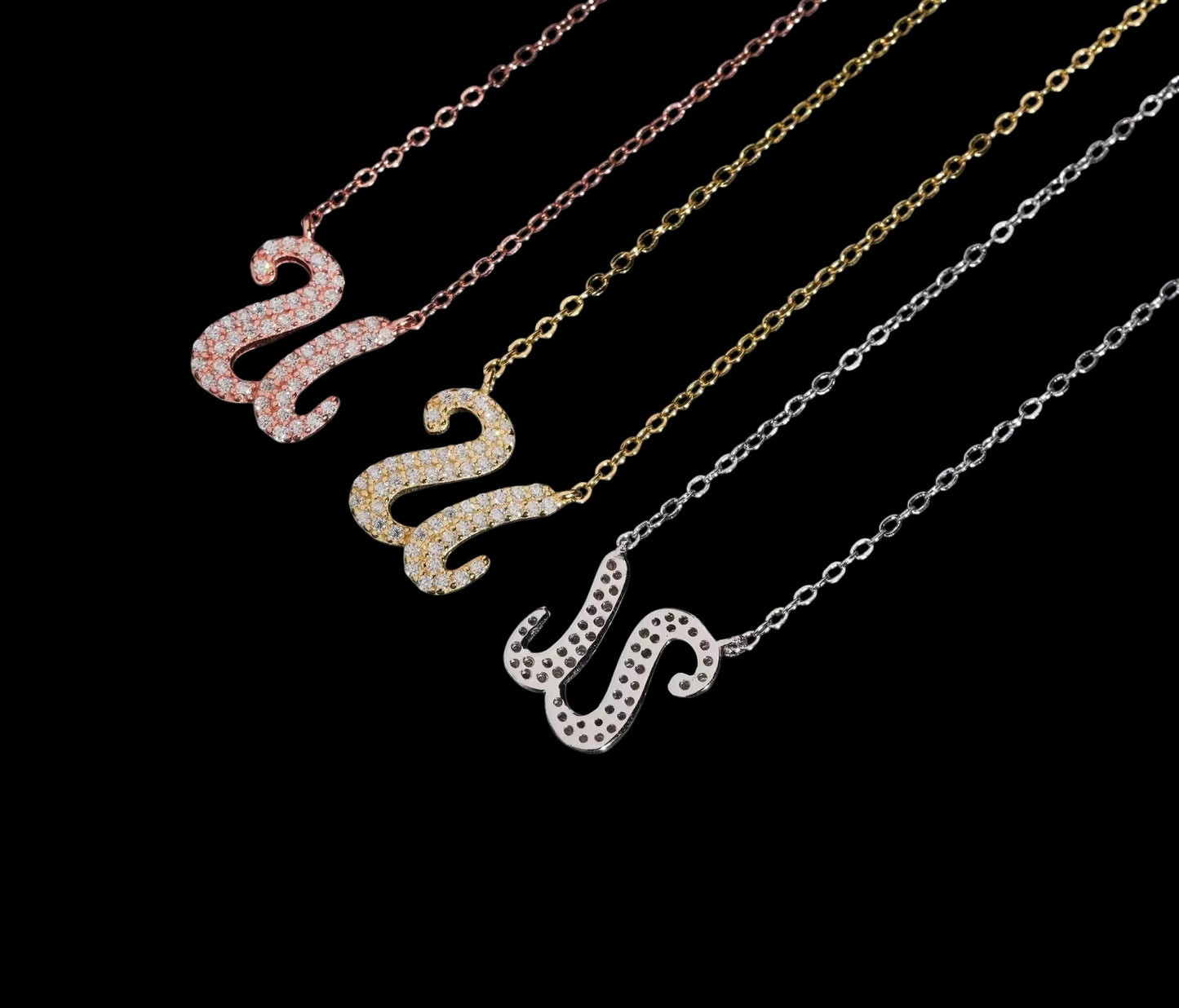 Chaîne Initiale Signature En Moissanite - Solitaire