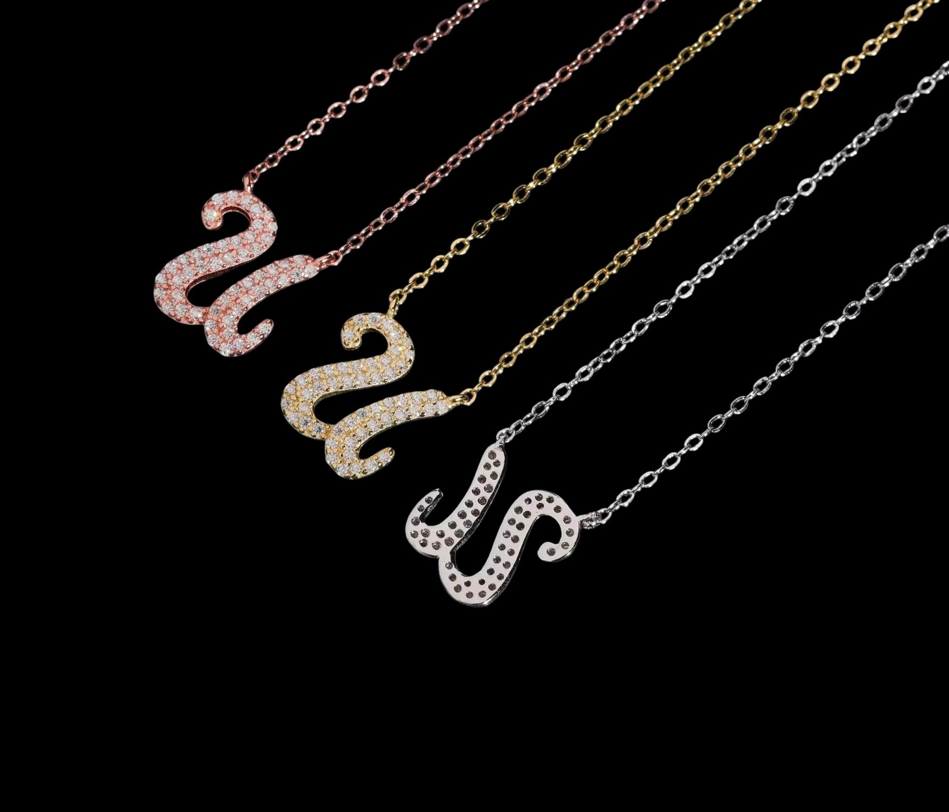 Chaîne Initiale Signature En Moissanite - Solitaire